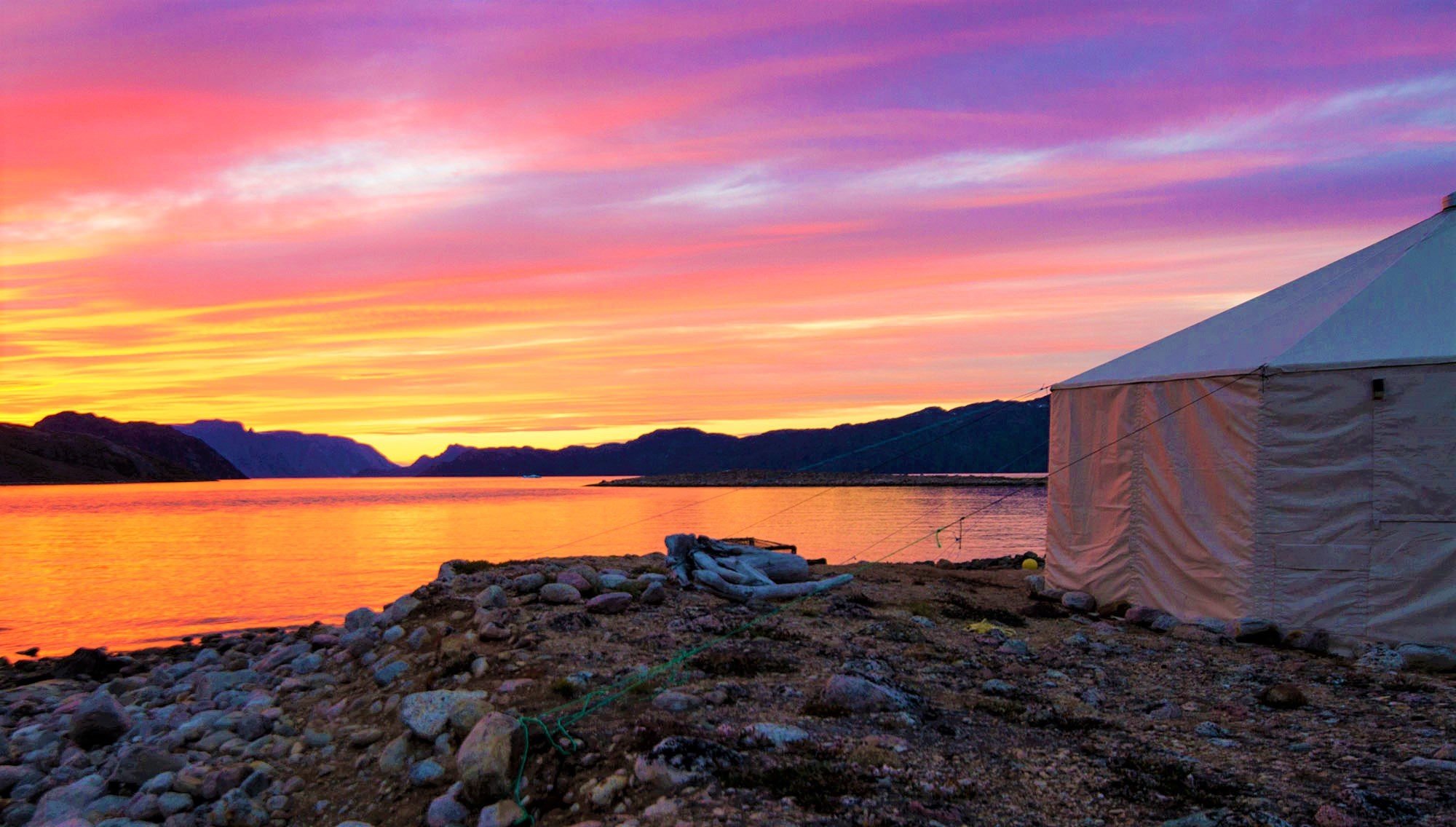 Accommodations: What to Expect with an Arctic Safari Camp