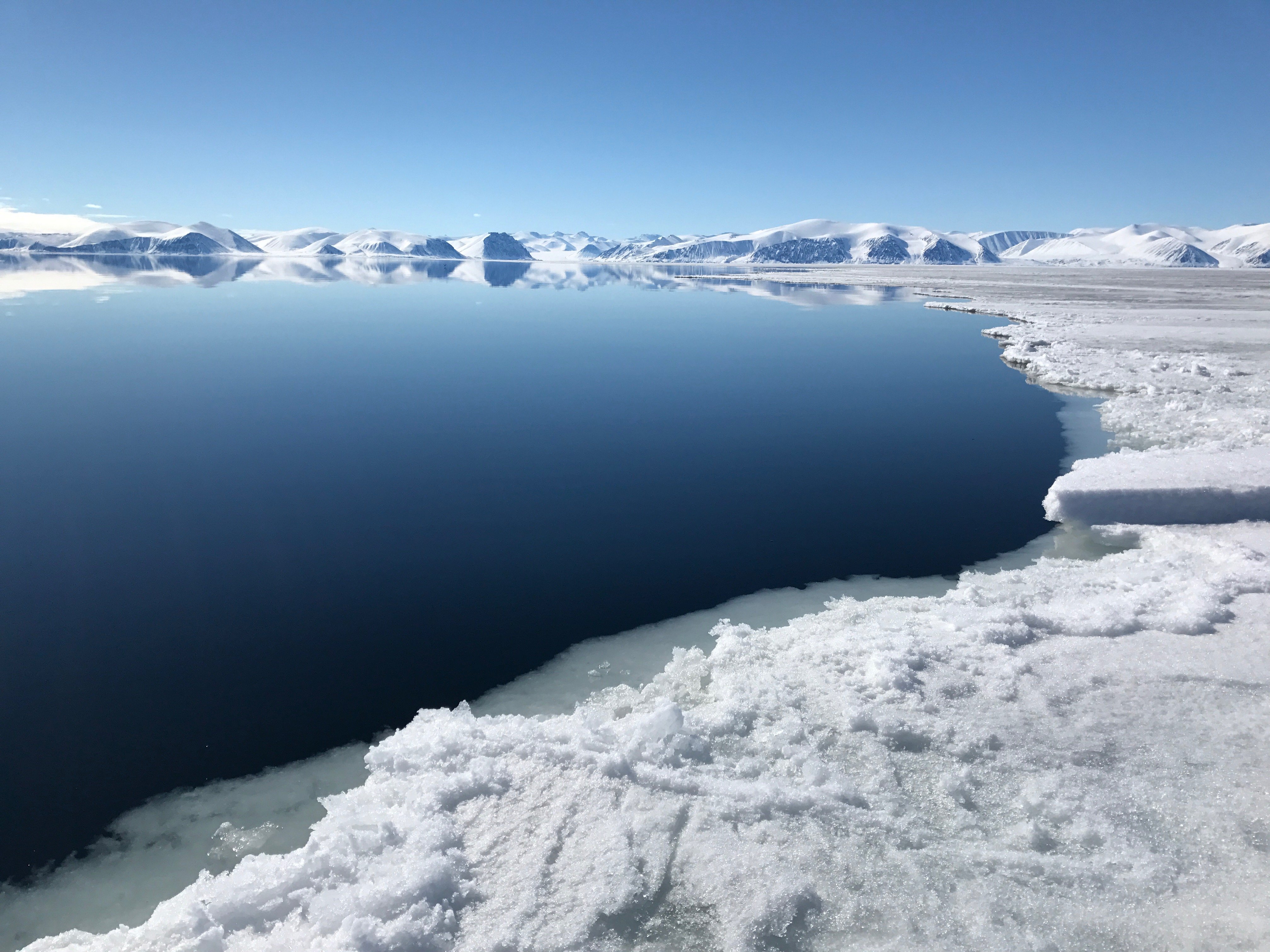 When is the Best Time to Visit the Floe Edge?